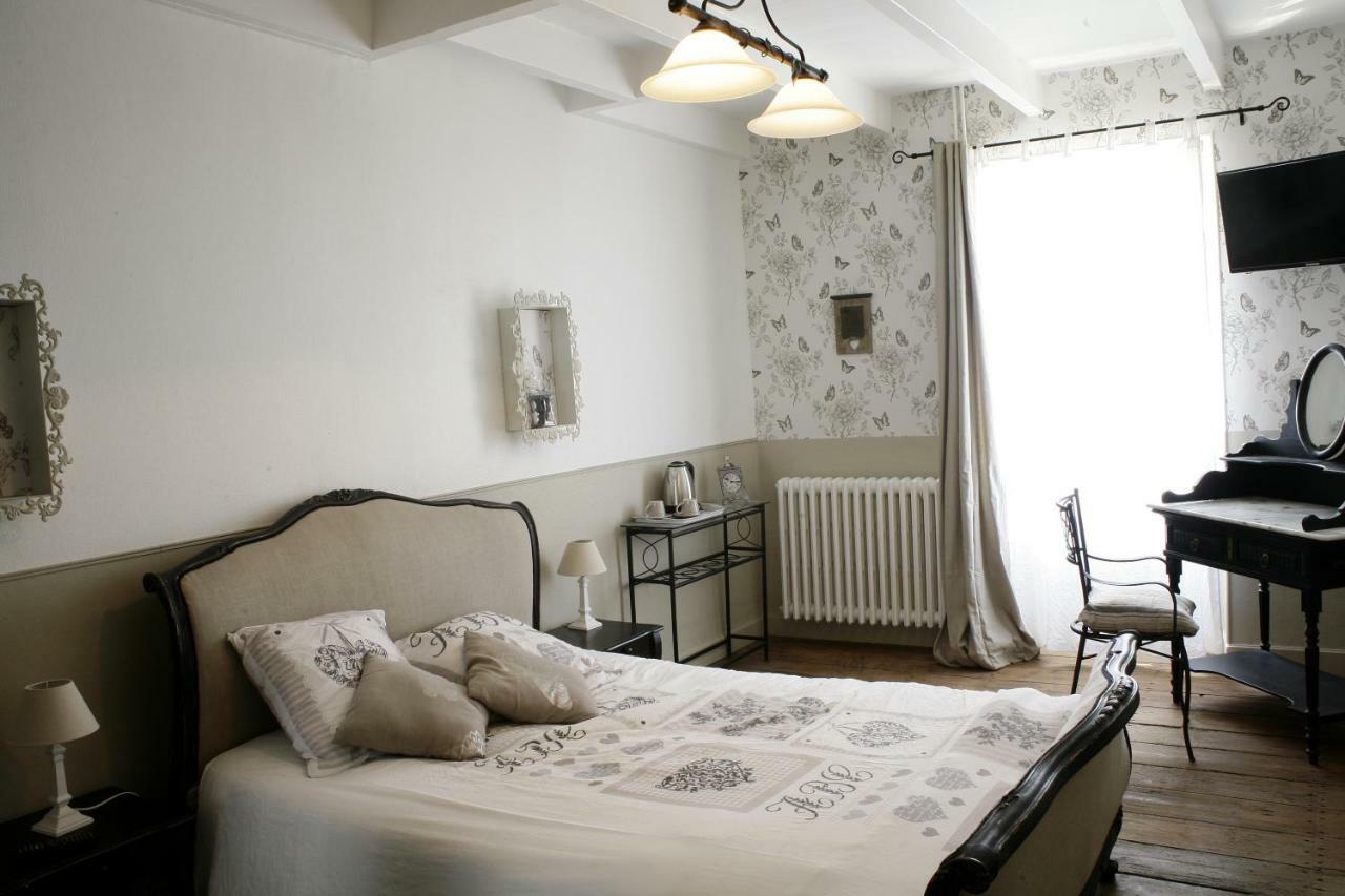Au Coeur Des Vignes Bed & Breakfast Archiac Eksteriør bilde