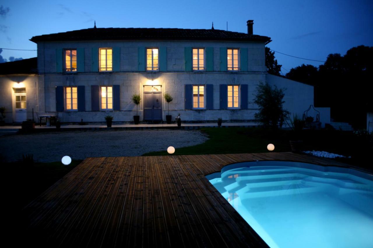 Au Coeur Des Vignes Bed & Breakfast Archiac Eksteriør bilde