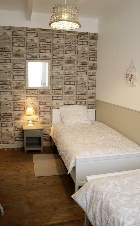 Au Coeur Des Vignes Bed & Breakfast Archiac Eksteriør bilde